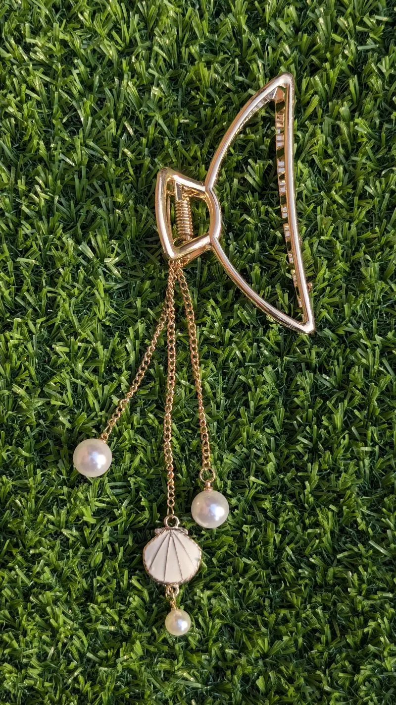 Pearl Hanging Claw Clips